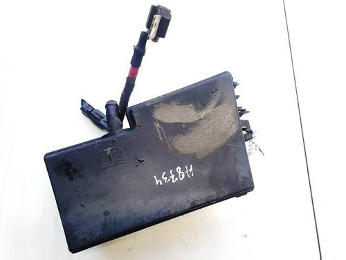 Used Fuse box Fuse box VOLVO V50 (545) 2.0 D (136 hp) 32931699 32931699