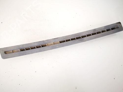 Used Air vent NISSAN NAVARA (D22) 2.5 TDiC (103 hp) 33070849