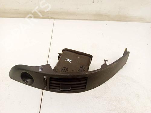 Difusor / Saída de ar Difusor / Saída de ar TOYOTA COROLLA Verso (ZER_, ZZE12_, R1_) 2.2 D-4D (AUR10_, AUR10R) (136 hp) 34118156 34118156