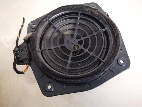 speaker-audi-a3-8p1-2003-2004-2005-2006-2007-2008-2009-2010-2011-2012-2013-32930514 main image
