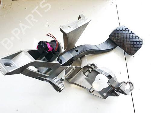 Used Pedal Pedal 34812770 34812770