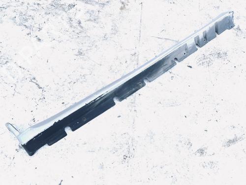 Venstre sidekjole Venstre sidekjole MITSUBISHI CARISMA (DA_) 1.8 MSX - 16V (DA2A) (140 hp) 35579876 35579876