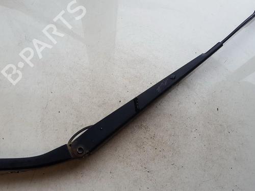 Used Front windshield wiper arm Front windshield wiper arm VOLVO XC90 I (275) D5 AWD (185 hp) 33516676 33516676