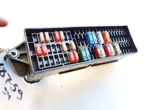 Used Fuse box Fuse box VW CADDY III Box Body/MPV (2KA, 2KH, 2CA, 2CH) 1.9 TDI (75 hp) 32930956 32930956