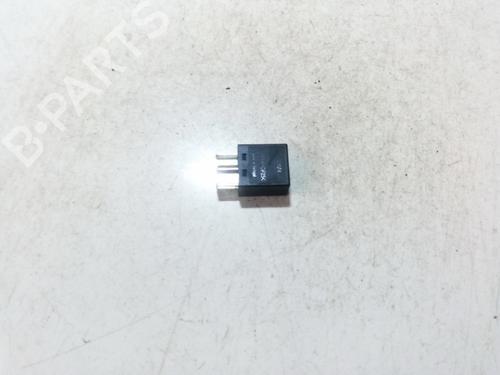 Used Electronic sensor Electronic sensor VOLVO S80 I (184) T6 (272 hp) 33516901 33516901