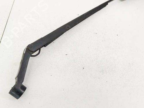 front-windshield-wiper-arm-toyota-yaris-_p9_-2005-2006-2007-2008-2009-2010-2011-2012-2013-2014-32558440 main image