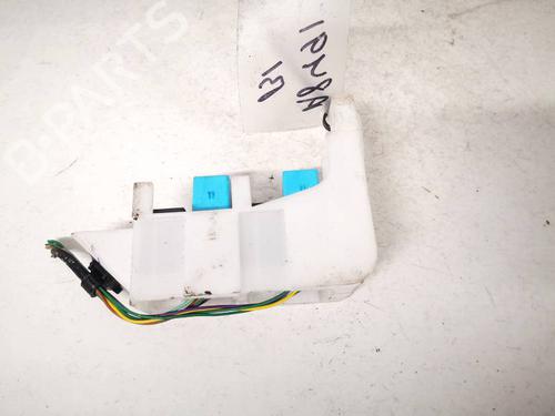 Used Fuse box Fuse box TOYOTA COROLLA Saloon (_E15_) 2.0 D-4D (ADE150) (126 hp) 32925853 32925853