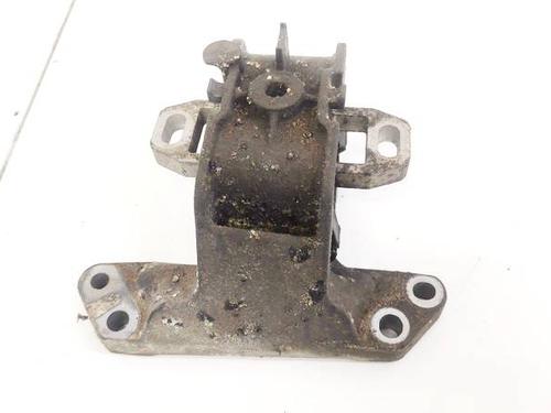 Used Engine mount Engine mount CITROËN C5 III (RD_) 1.6 HDi 110 (RD9HL0, RD9HR8, RD9HRA) (112 hp) 32934065 32934065