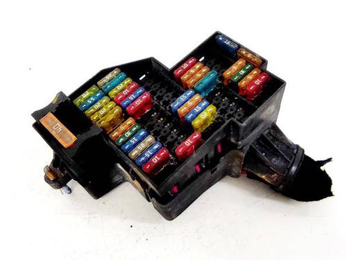 Used Fuse box Fuse box VW TOUAREG (7LA, 7L6, 7L7) 2.5 R5 TDI (174 hp) 32947898 32947898
