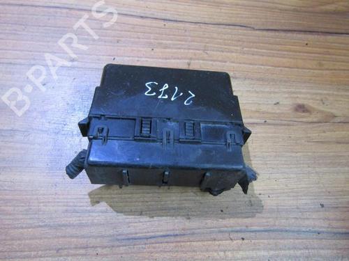Used Fuse box Fuse box 33480692 33480692