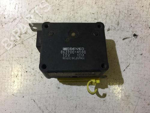 Used Electronic module Electronic module JAGUAR S-TYPE II (X200) 2.7 D (207 hp) 33482384 33482384