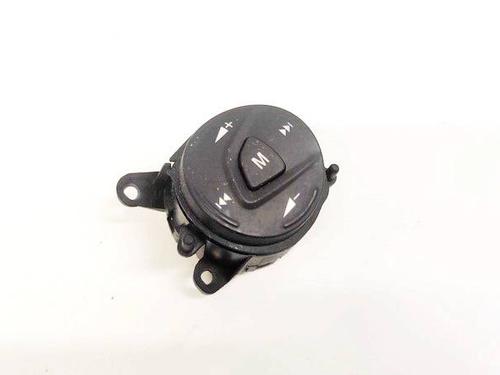 Used Steering wheel controls Steering wheel controls 35322332 35322332