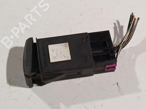 Used Warning switch Warning switch SKODA OCTAVIA I (1U2) 1.9 TDI (90 hp) 34990126 34990126