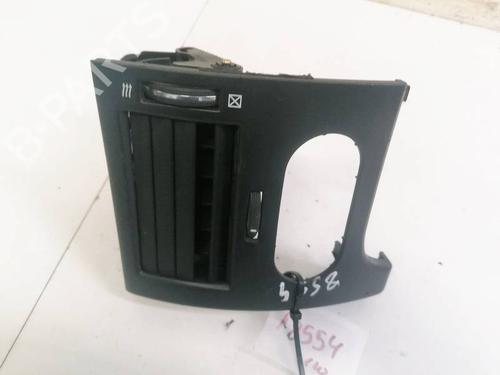 Used Air vent Air vent CHEVROLET EPICA (KL1_) 2.0 (144 hp) 32923643 32923643