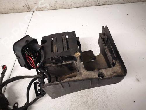 Used Fuse box Fuse box VW TOURAN (1T1, 1T2) 1.9 TDI (100 hp) 39907040 39907040