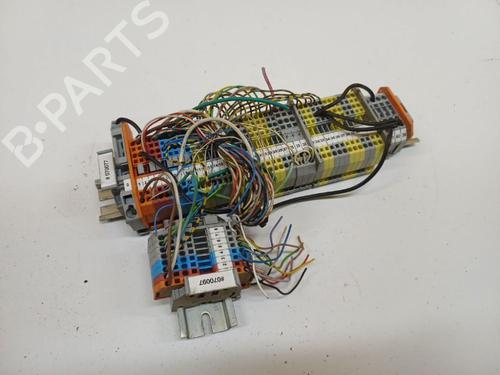 Fuse box VW TRANSPORTER T5 Van (7HA, 7HH, 7EA, 7EH) VR6 3.2 4motion | BP38765267E1 - Image 2