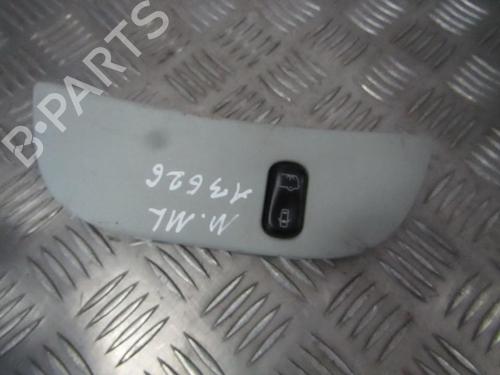 Used Switch Switch MERCEDES-BENZ M-CLASS (W163) ML 270 CDI (163.113) (163 hp) 33494376 33494376