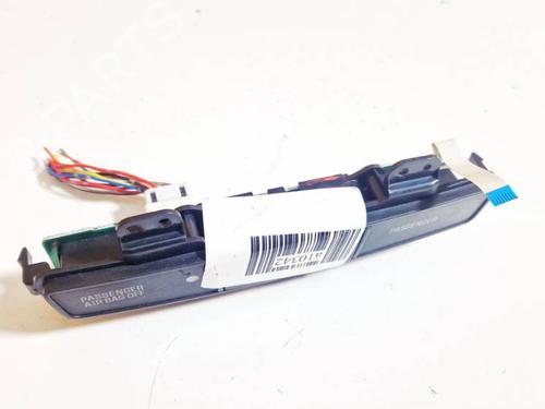 Used Switch MITSUBISHI LANCER VIII (CY_A, CZ_A) 1.8 (CY3A, CY6A) (140 hp) 32581155