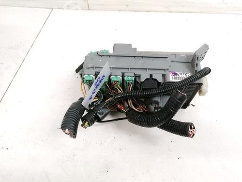 Used Fuse box Fuse box HONDA CIVIC VII Hatchback (EU, EP, EV) 1.7 CTDi (EP4, EU9) (100 hp) 33089965 33089965