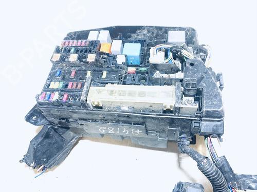 Fuse box TOYOTA AURIS (_E15_) 2.2 D (ADE157_, ADE151_, ADE151R, ADE157R) | BP33104349E1 - Image 2