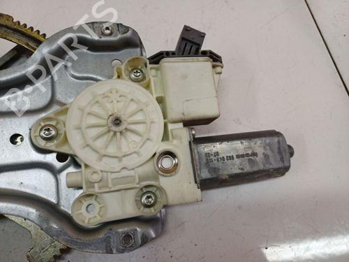 Used Right front window motor Right front window motor 34852045 34852045
