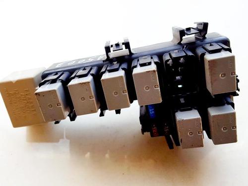 Used Fuse box Fuse box SUBARU FORESTER (SH_) 2.0 D AWD (SHH, SHD, SHN) (147 hp) 33520185 33520185