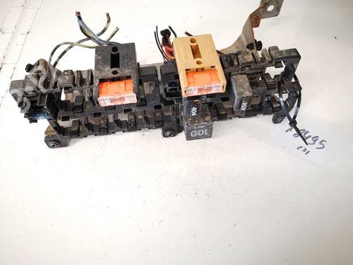 Used Fuse box VW TRANSPORTER T5 Van (7HA, 7HH, 7EA, 7EH) 2.5 TDI (130 hp) 32919524