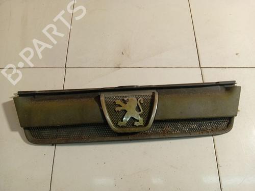 Used Grille Grille 38319618 38319618