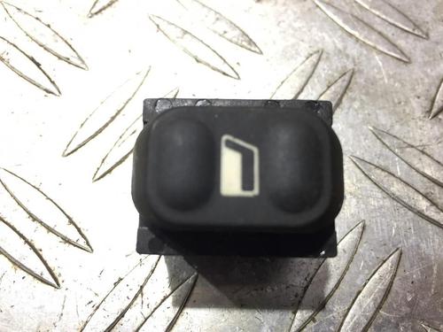 switch-peugeot-607-9d-9u-2000-33482952 main image