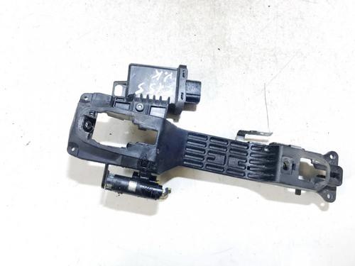 front-left-exterior-door-handle-toyota-rav-4-iii-_a3_-2005-2006-2007-2008-2009-2010-2011-2012-2013-2014-35861121 main image