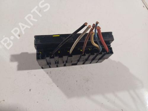 Used Fuse box Fuse box PEUGEOT PARTNER Box Body/MPV (5_, G_) 1.4 (75 hp) 32564651 32564651