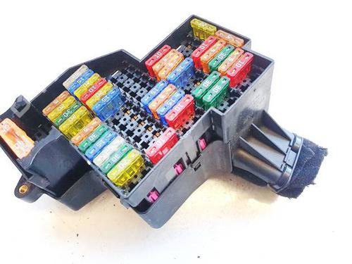 Used Fuse box Fuse box 32596737 32596737