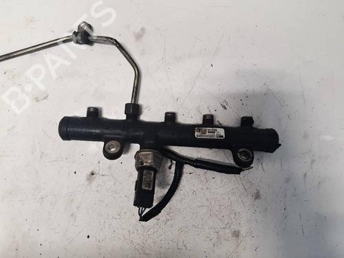 Used Injection rail Injection rail FORD MONDEO IV (BA7) 2.0 TDCi (136 hp) 34800932 34800932