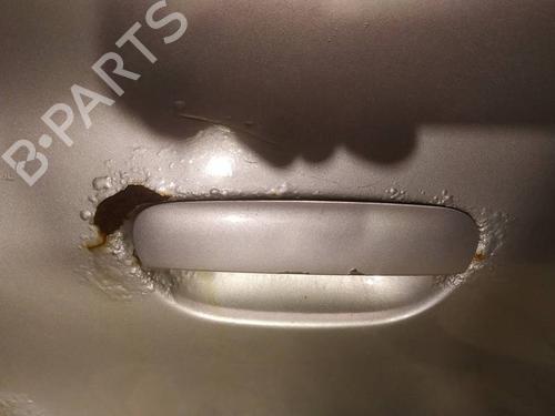 front-right-exterior-door-handle-audi-a4-b5-8d2-1994-1995-1996-1997-1998-1999-2000-2001-35087048 main image