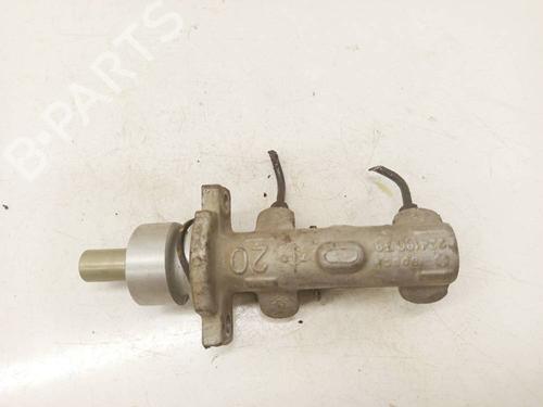 Used Brake master cylinder Brake master cylinder TOYOTA YARIS (_P1_) 1.3 (SCP12_, SCP13_, SCP12R, SCP13R) (87 hp) 34748767 34748767