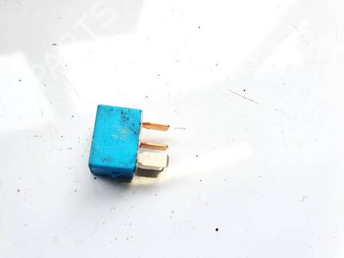 other-toyota-yaris-_p9_-2005-2006-2007-2008-2009-2010-2011-2012-2013-2014-32584429 main image