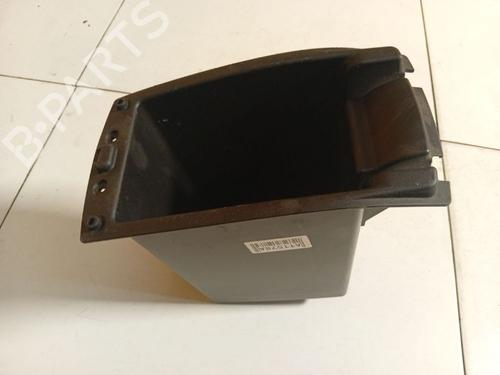 Used Glove box Glove box 38318900 38318900