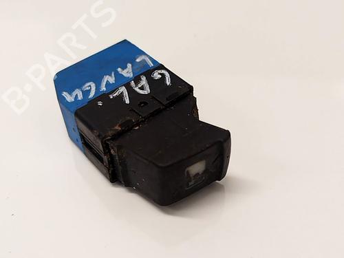 Used Switch Switch AUDI A6 C5 (4B2, 4B4) 2.5 TDI (150 hp) 33488940 33488940