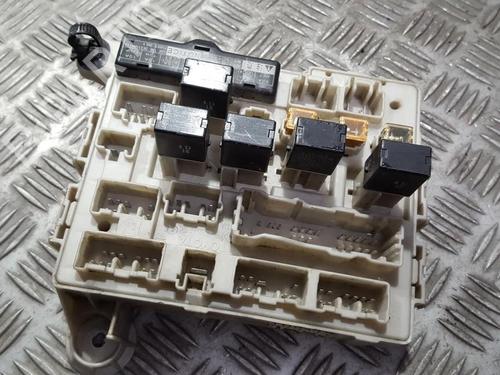 fuse-box-toyota-previa-ii-_r3_-2000-2001-2002-2003-2004-2005-2006-33486791 main image