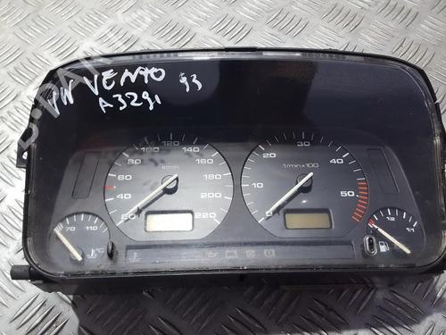 Used Instrument cluster Instrument cluster 35661253 35661253