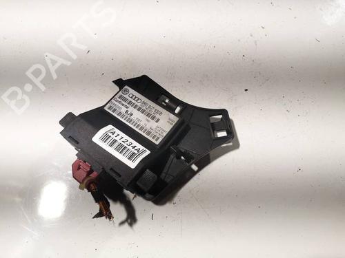 Used Electronic module Electronic module VW POLO V (6R1, 6C1) 1.2 TDI (75 hp) 33489034 33489034