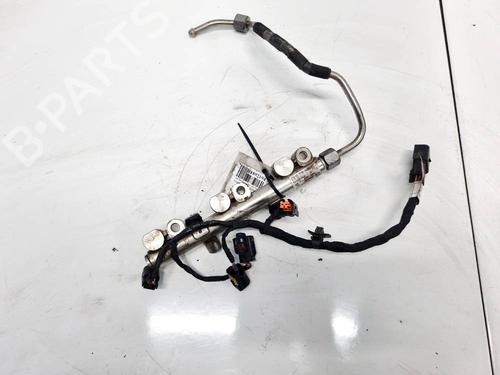 Used Injection rail Injection rail 35304794 35304794