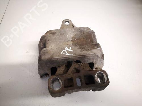 Used Engine mount Engine mount VW BORA I (1J2) 1.9 TDI (101 hp) 32549582 32549582