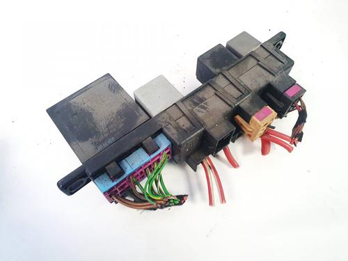 fuse-box-audi-a3-8l1-1996-1997-1998-1999-2000-2001-2002-2003-2004-2005-2006-32896061 main image