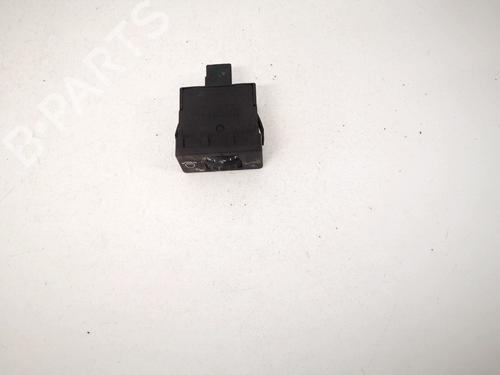 Used Switch Switch PEUGEOT 407 (6D_) 2.0 HDi 135 (6DRHRH, 6DRHRE, 6DRHRG, 6DRHRJ) (136 hp) 35446012 35446012