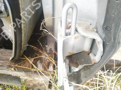 Used Hinge/Door check strap Hinge/Door check strap AUDI A8 D2 (4D2, 4D8) 2.8 (193 hp) 32889532 32889532