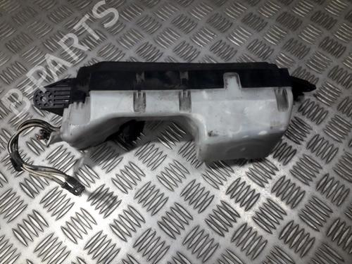 Used Fuse box Fuse box 33497794 33497794