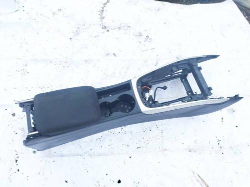 Used Armrest / Center console Armrest / Center console AUDI A4 B8 (8K2) 2.0 TDI (143 hp) 36686753 36686753
