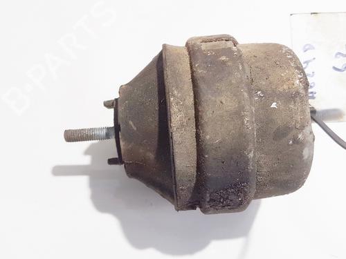 Used Engine mount Engine mount VW PASSAT B5 Variant (3B5) 1.6 (101 hp) 33073248 33073248