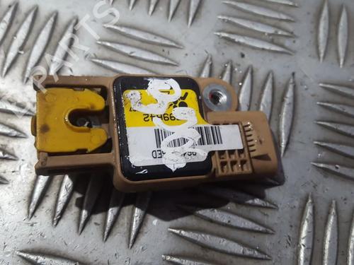 Used Electronic module Electronic module SAAB 9-3 (YS3F, E79, D79, D75) 2.2 TiD (125 hp) 33499423 33499423